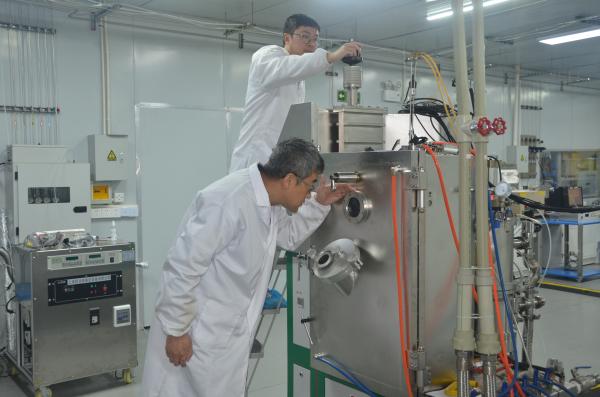 中科院团队实现“天然气制氢+石墨烯”，国资投资增值30倍|科创策源力③