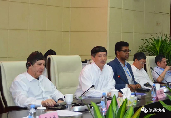 石墨烯产业化进入发展新阶段、新节点。 《安德烈德通石墨烯企业茶话会暨石墨烯产业化国际座谈会（深圳）》掠影