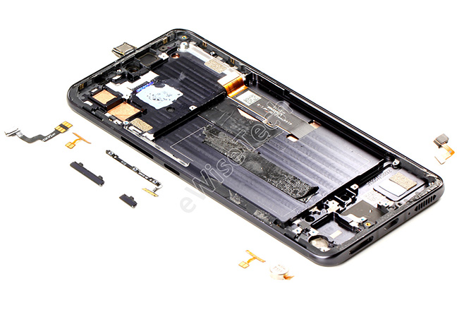 拆解：失去了风扇的红魔6R，通过什么散热呢？