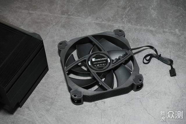 极速降温，冷静游戏，乔思伯CPU散热器_新浪众测