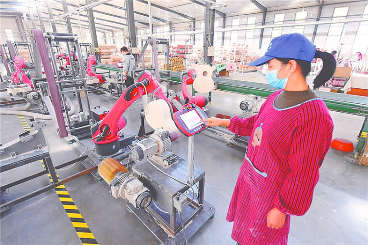 河北武强以科技创新引领县域经济高质量发展