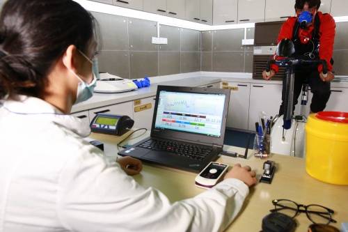 轻透软——HOTSUIT后秀暴汗服成为年度运动品类销量黑马!