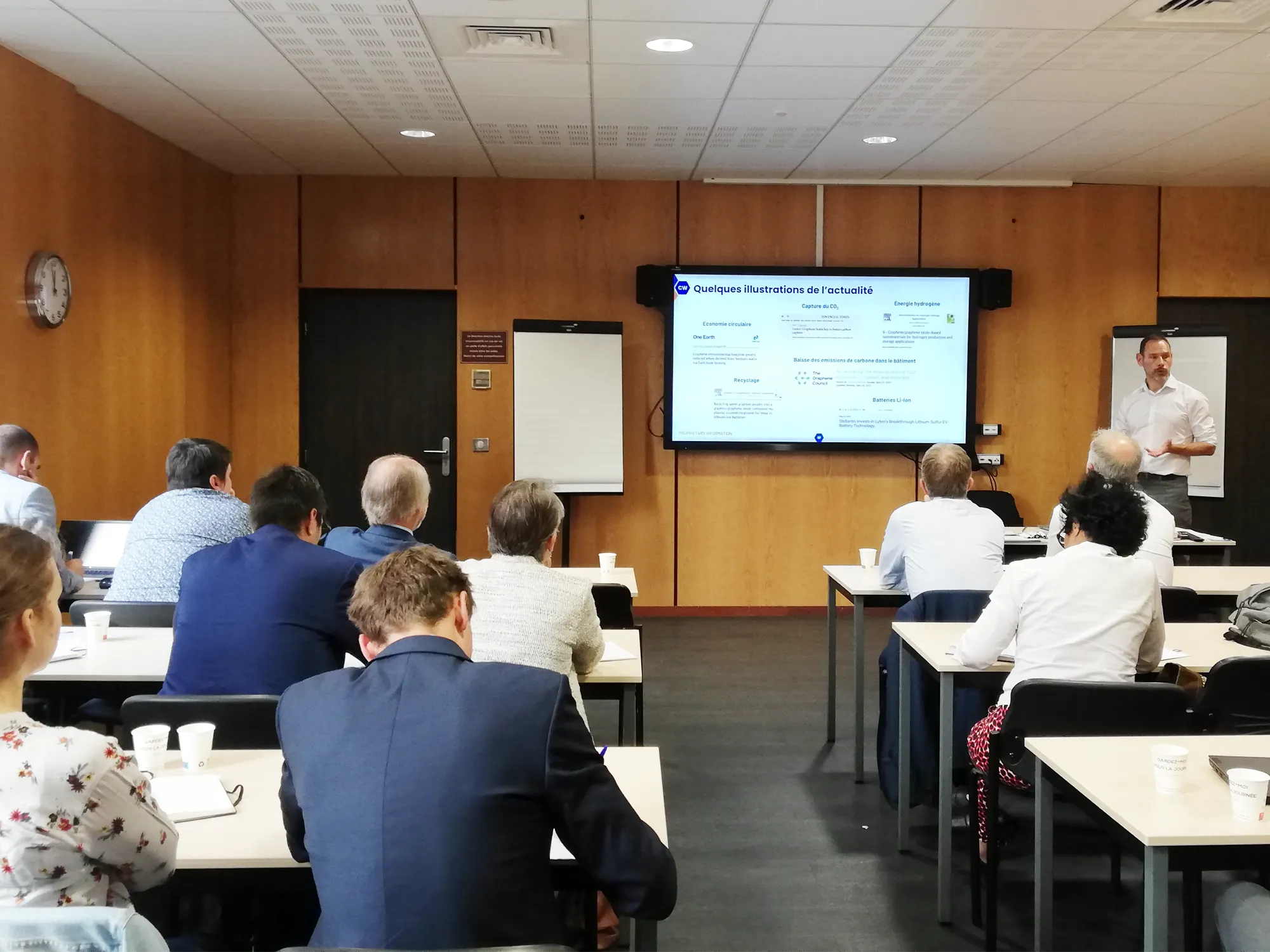 INFINIMAT 2023：回顾第三届100%石墨烯活动