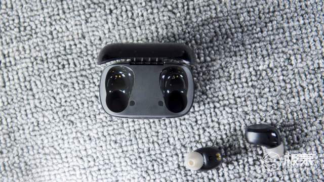 中唱CRC-T6真无线耳机首发简评:石墨烯振膜、无线小巧 中唱CRC-T6真无线耳机首发简评:石墨烯振膜、无线小巧