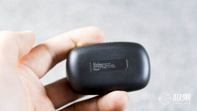 中唱CRC-T6真无线耳机首发简评:石墨烯振膜、无线小巧 中唱CRC-T6真无线耳机首发简评:石墨烯振膜、无线小巧