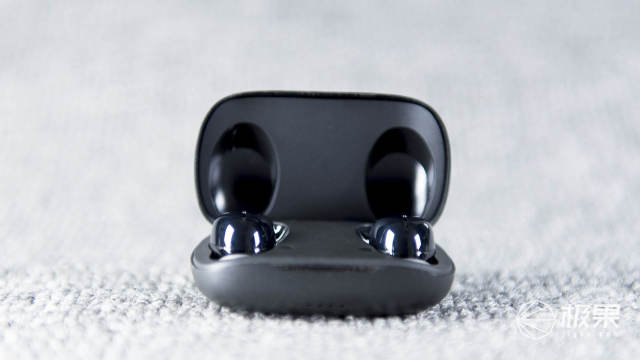 中唱CRC-T6真无线耳机首发简评:石墨烯振膜、无线小巧 中唱CRC-T6真无线耳机首发简评:石墨烯振膜、无线小巧