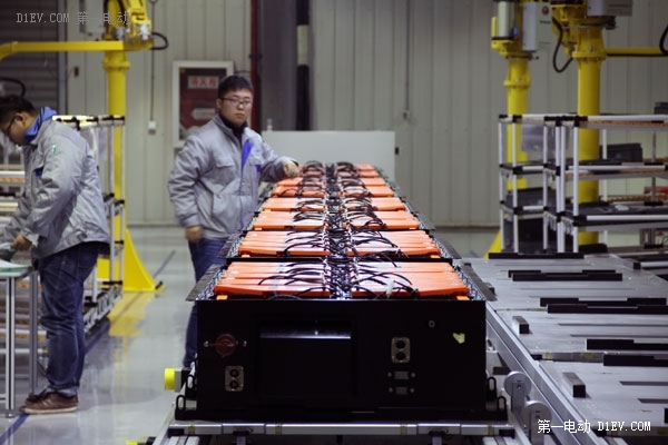 探秘正道新能源：坚持造车梦 布局石墨烯