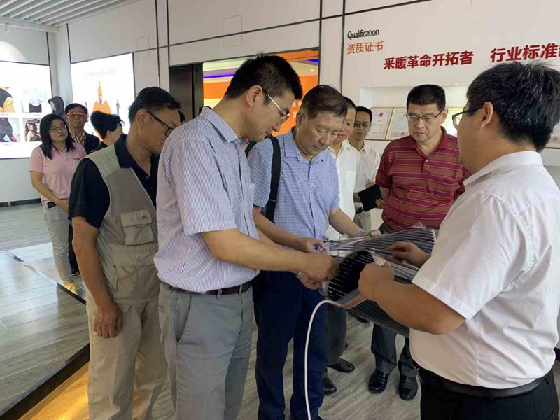 山东省调研组莅临华高墨烯考察指导