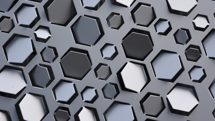 在显微镜下用劳尔·阿雷纳尔还原氧化石墨烯