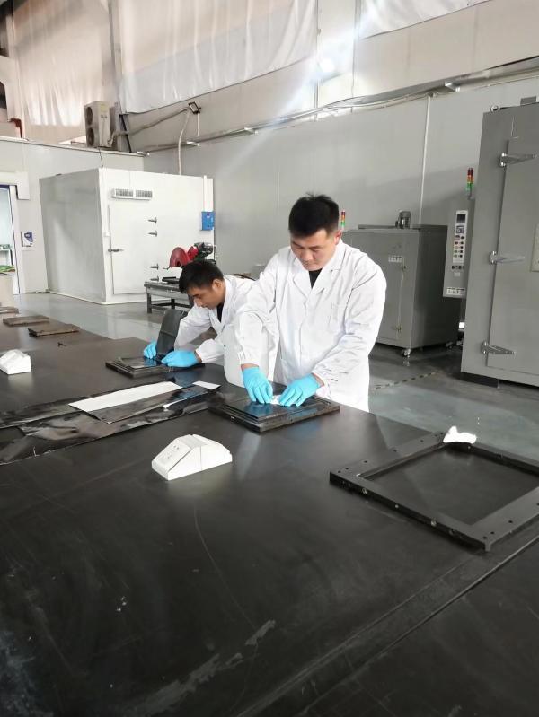 国产大飞机发动机实现新突破！同济与石墨烯平台推动风扇叶片产业化