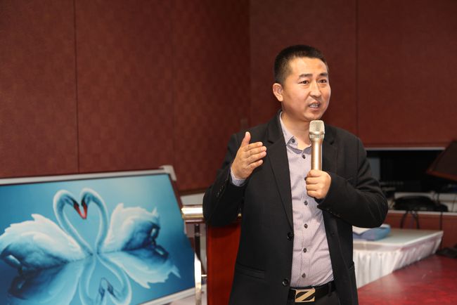 锦鹏石墨烯科技在呼和浩特举行推介会 石墨烯产业备受关注