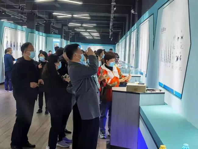 莱西市科普教育基地实践体验活动：走进南墅紫荆石墨烯产业研究院