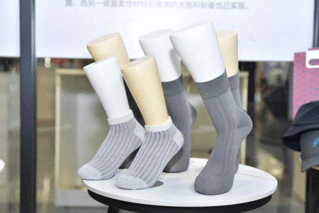 6·6国际石墨烯日系列活动拉开序幕 —— 上海国际新材料创新创业大赛顺利启动 烯纺系列石墨烯新产品隆重发布