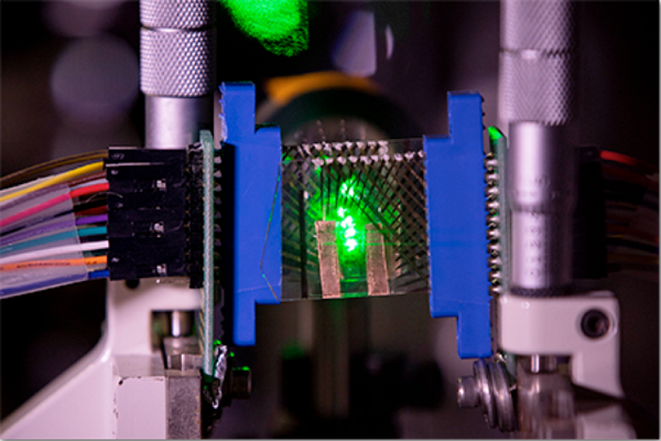 全民造车时代 怎能少的了石墨烯 Nature Comm.报道石墨烯基3D探测器助力无人驾驶